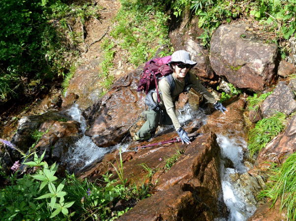 滝の登山道