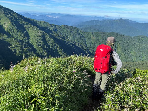 下山、