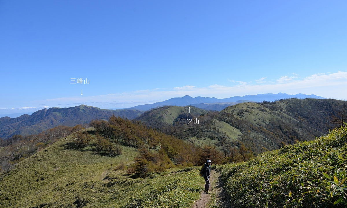鉢伏山~三峰山の稜線