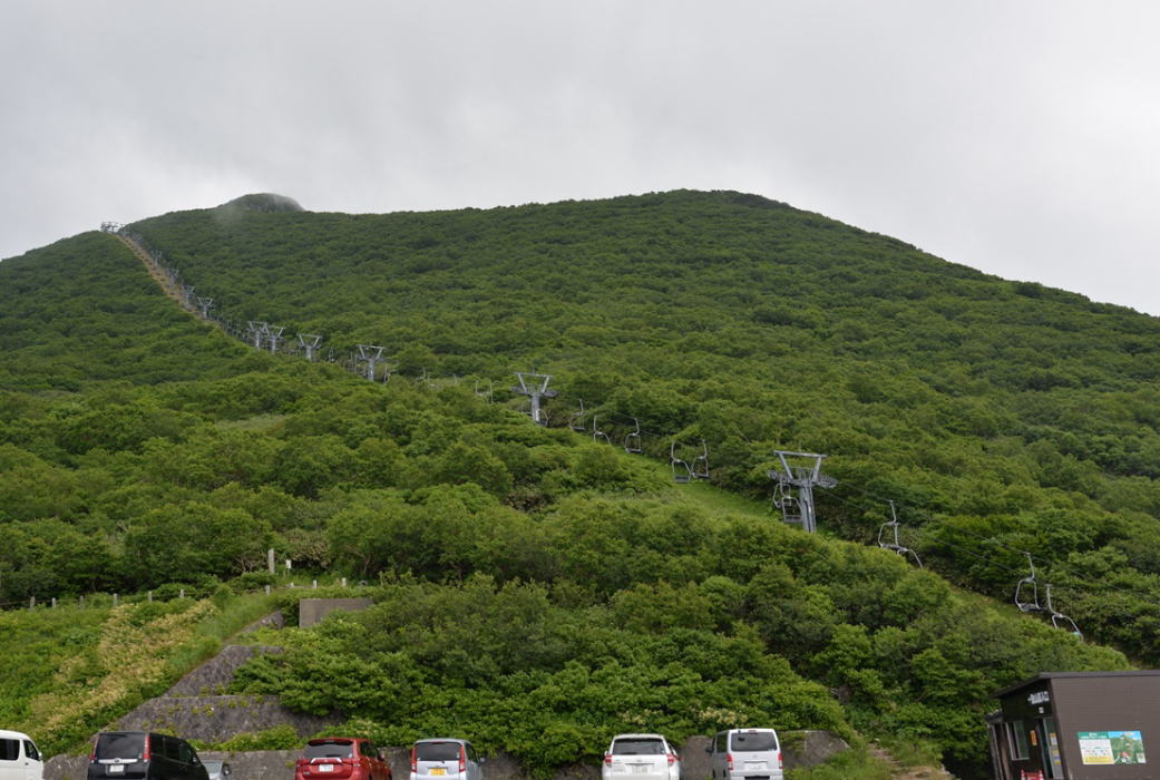 駐車場からリフトあり