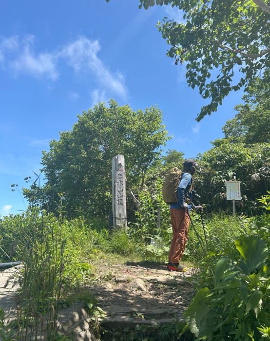リフト脇登山口