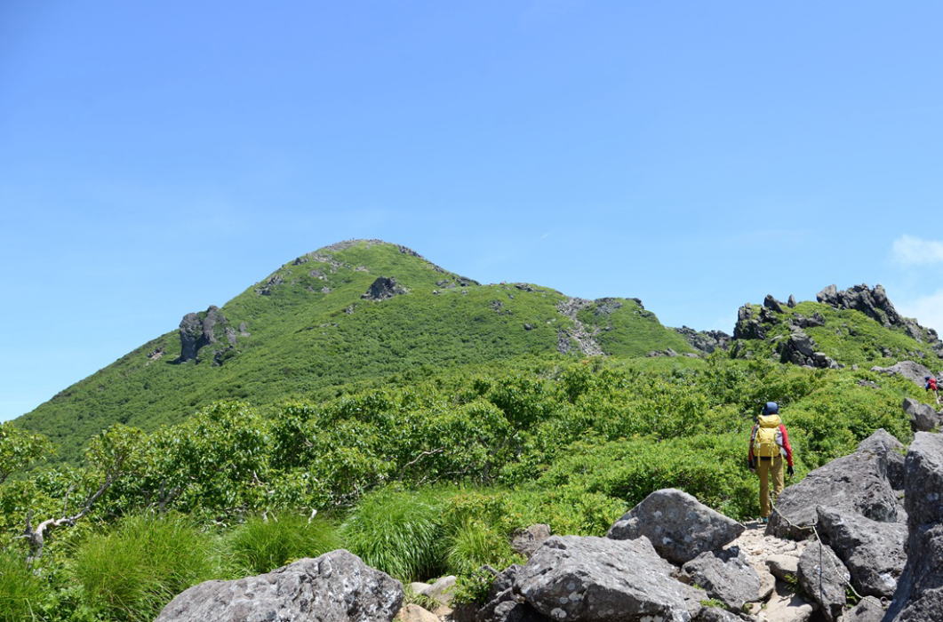 山頂へ