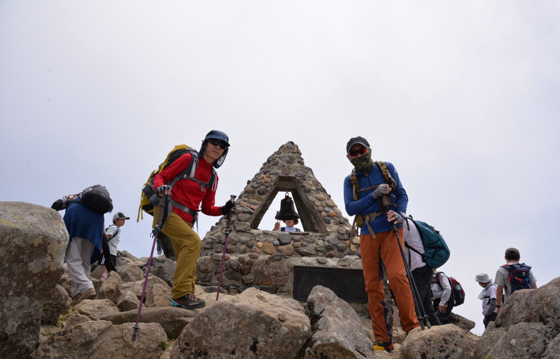 岩木山山頂１６２５ｍ