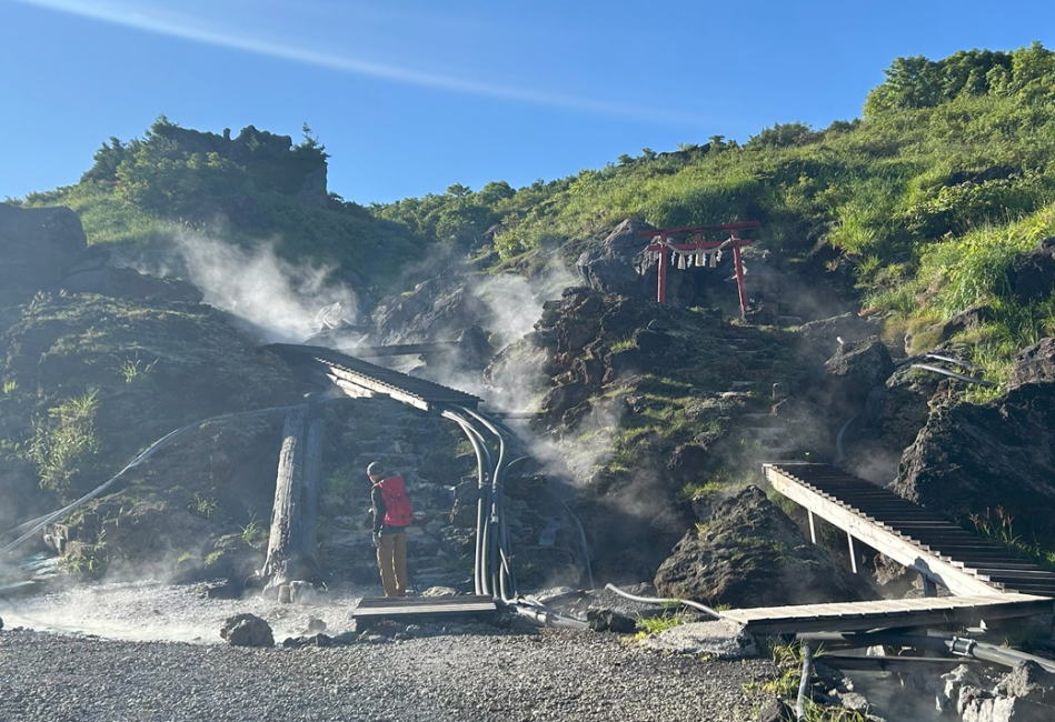 温泉脇の登山道