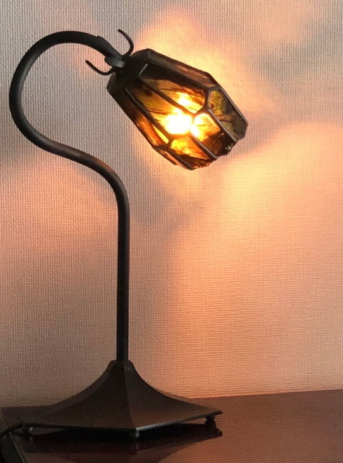 テーブルランプ