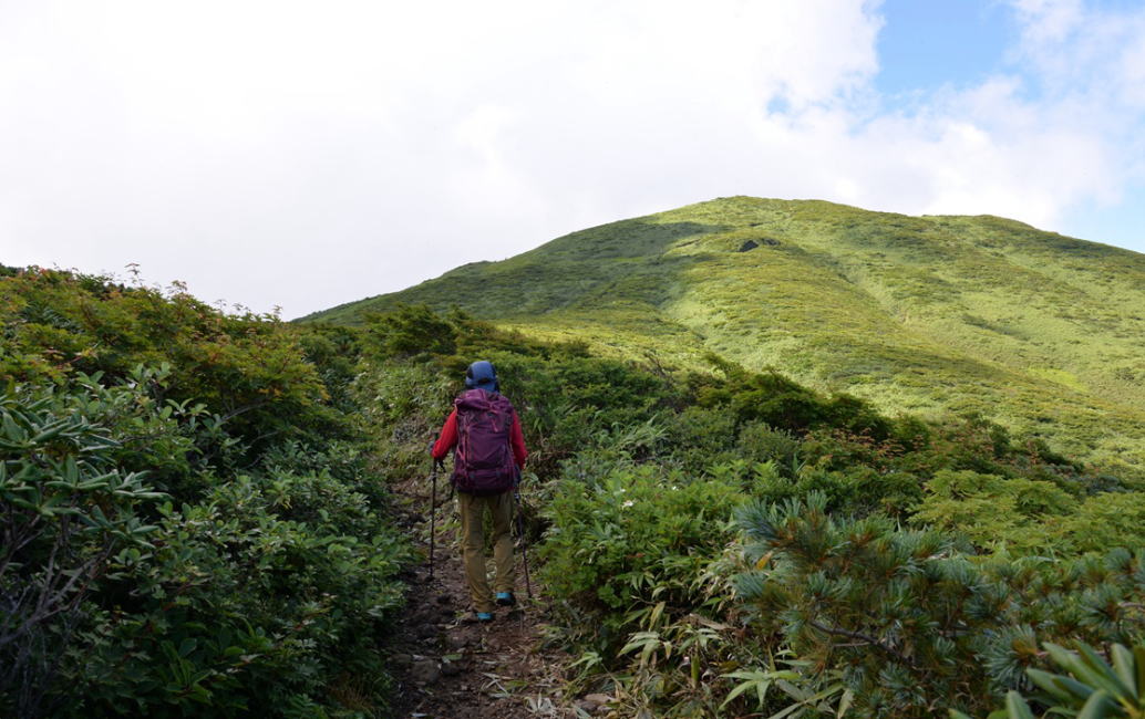 栗駒山山頂へ