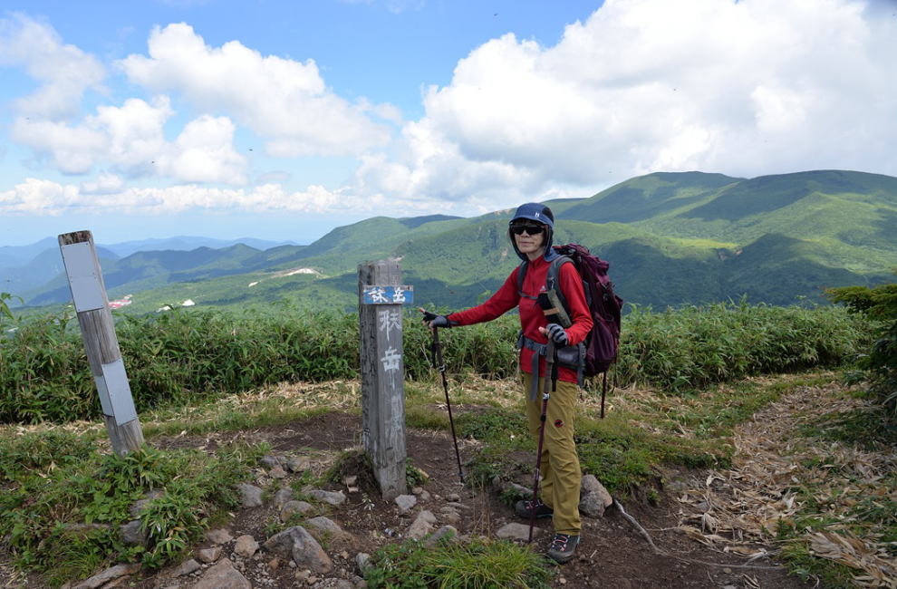 秣岳山頂