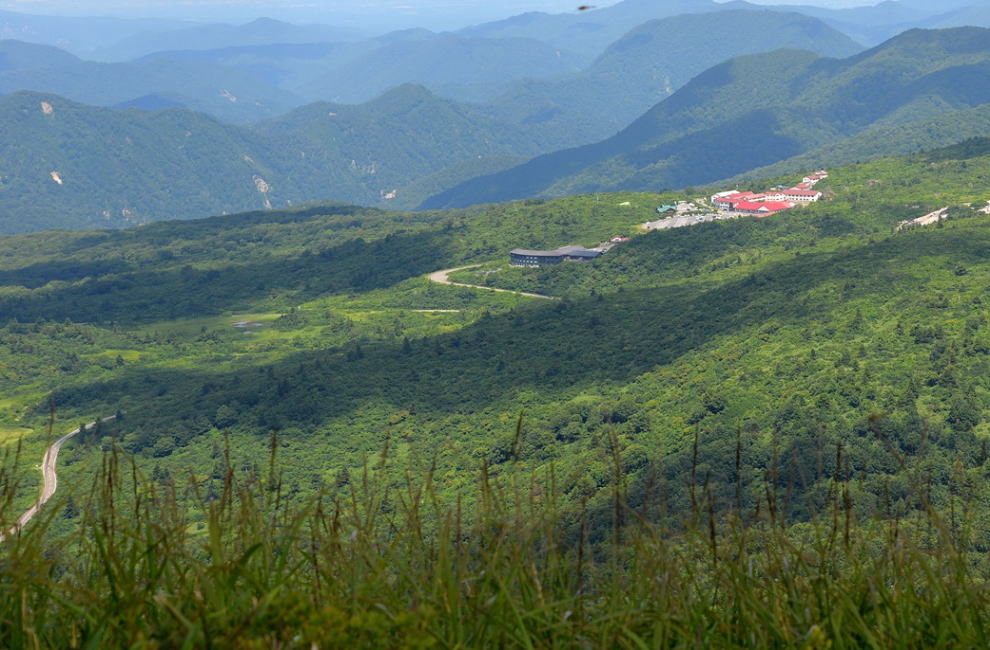 須川温泉の赤い屋根