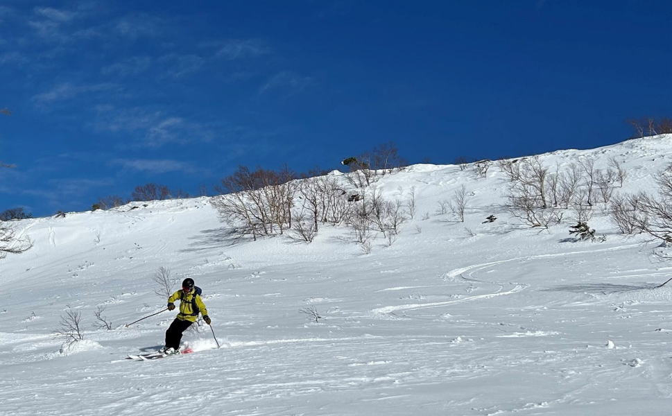 小根子岳山頂直下